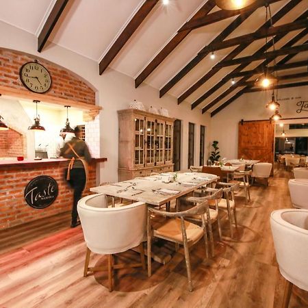 Otjiwa Safari Lodge Otjiwarongo Ngoại thất bức ảnh