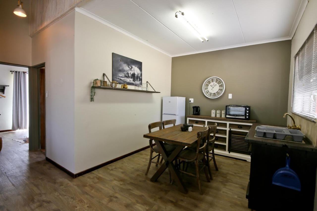 Otjiwa Safari Lodge Otjiwarongo Ngoại thất bức ảnh