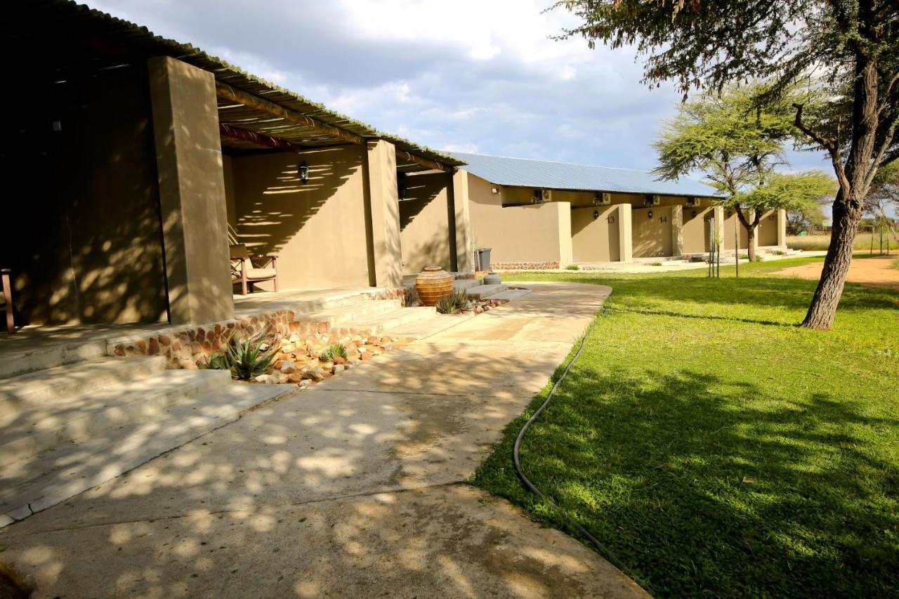 Otjiwa Safari Lodge Otjiwarongo Ngoại thất bức ảnh